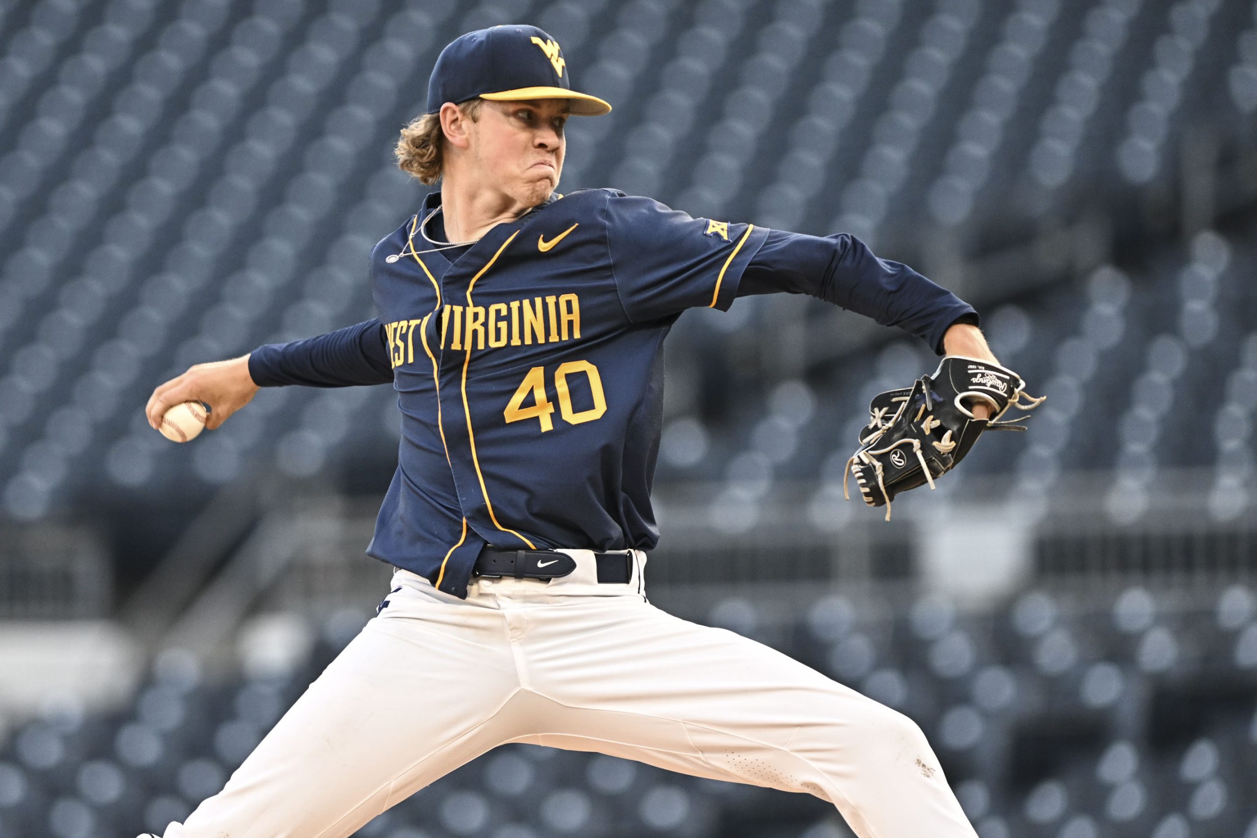 WVU sweeps doubleheader from Lipscomb to improve to 6-0 on season